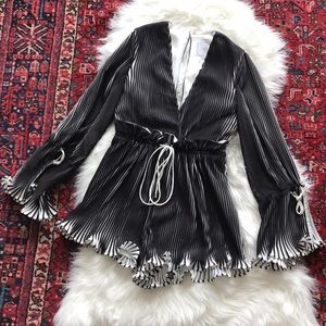 NWT C Meo Collective Pleated Romper